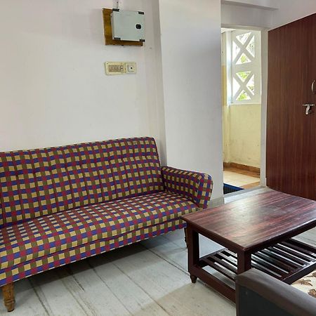 Hotel Vasavi Nivas à Tirupati Extérieur photo